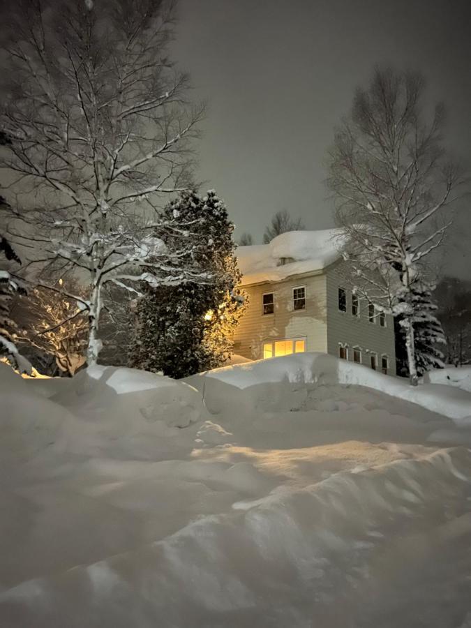 Chalet Banff - 6 Bedroom 6 Bathroom Ski Lodge Niseko Luaran gambar
